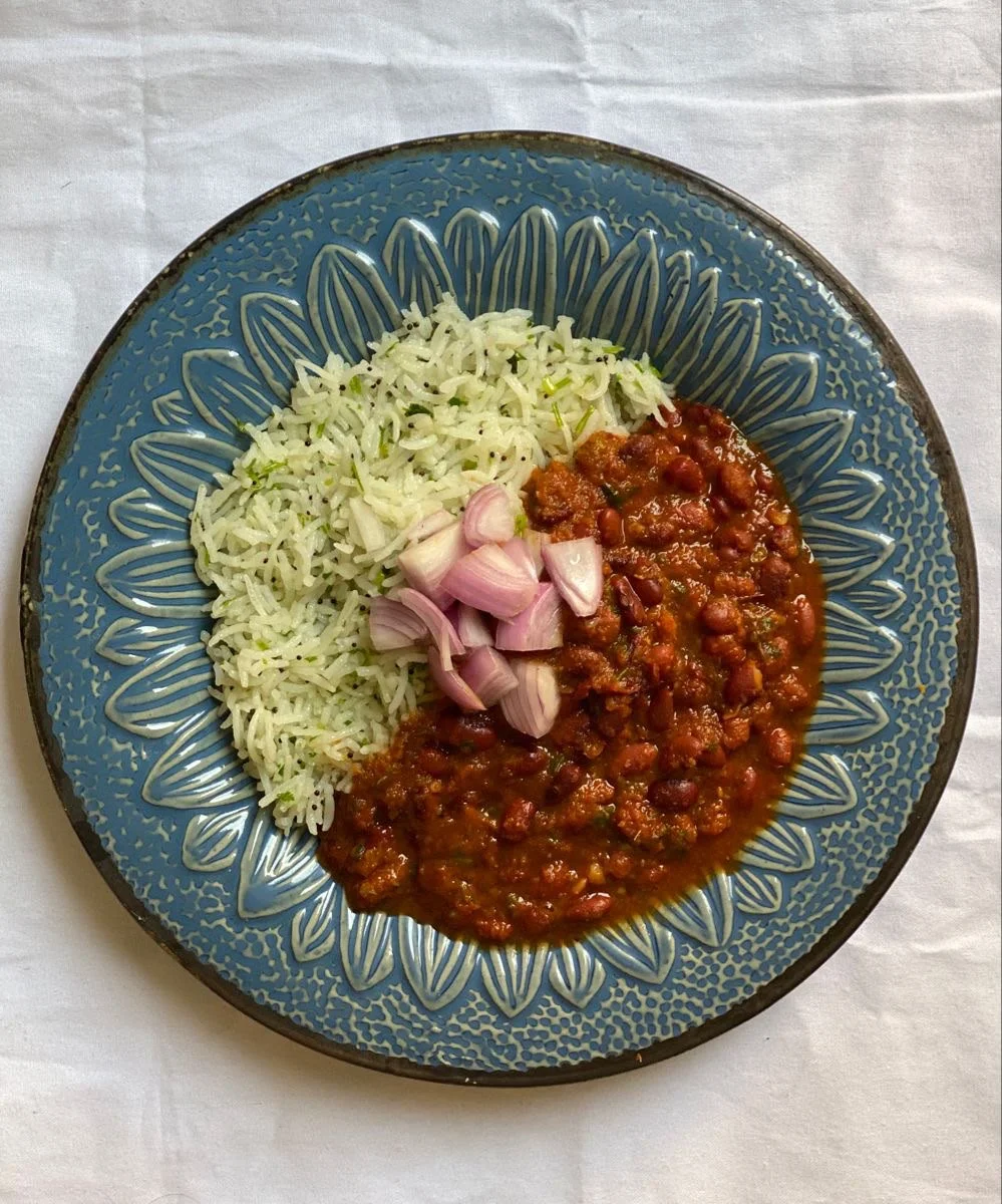 Rajma with jeera rice and onion